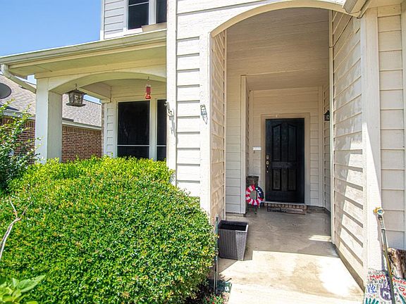 5th image of 9721 Brenden Dr