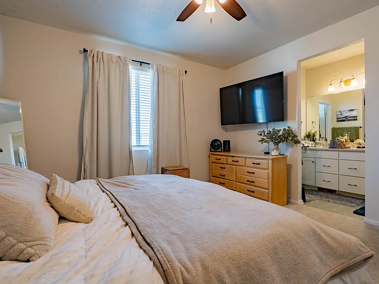 9701 Truckee St — Photo 26