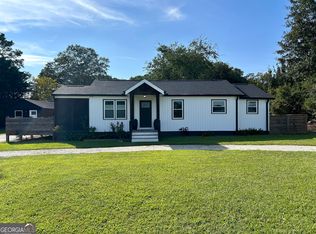 371 Ridge Rd, Hartwell, GA 30643