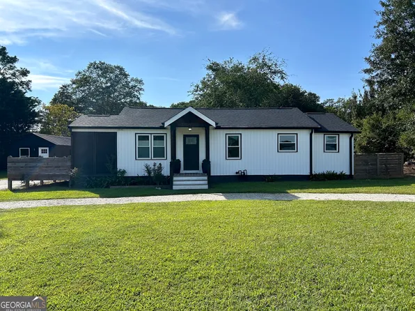 371 Ridge Rd, Hartwell, GA 30643