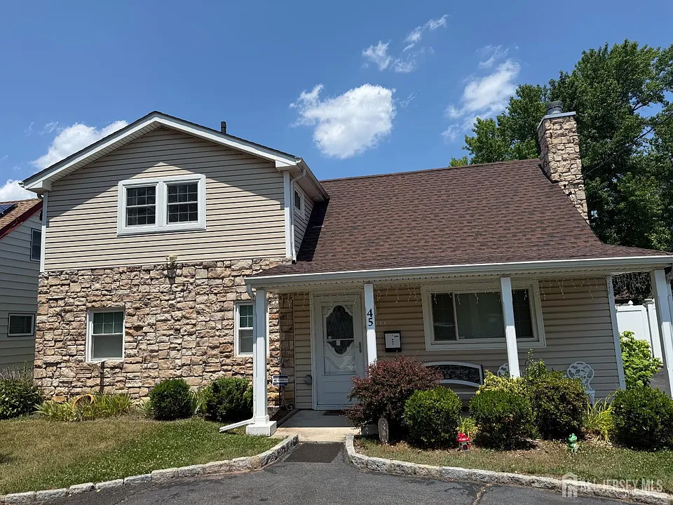 45 W Iselin Pkwy