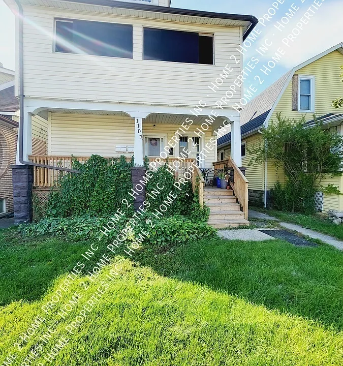 1107 Pierre Ave #3