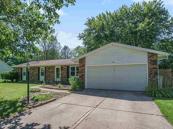 2nd image of 51633 Trowbridge Ln