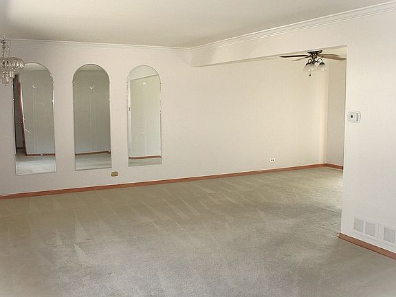 5th image of 9628 S Mayfield Ave