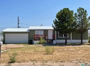 2104 Sage St, Carlsbad, NM 88220