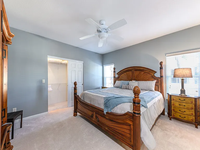 2 Emden Cir — Photo 36