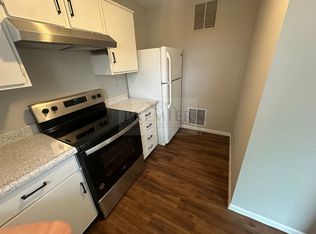 2 Bd/1b Rent $875 621 Miami St #A, Leavenworth, Ks 66048 Look And Lease Special $200 Off First Fu..., Leavenworth, KS 66048
