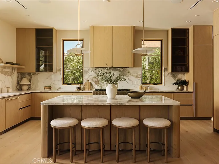 4940 Hesperia Ave — Photo 5
