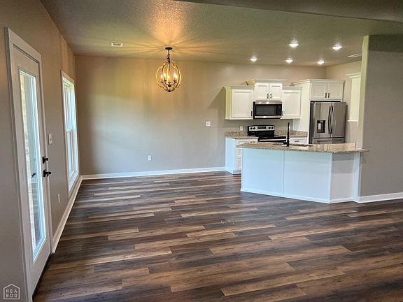 5th image of 1249 Stella Ln