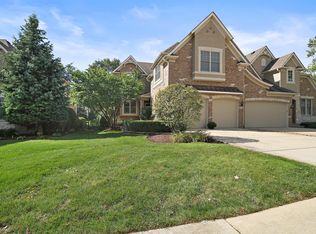 3127 Thorne Hill Ct, Lisle, IL 60532