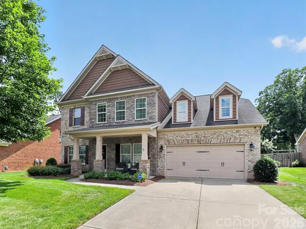 5409 Poplar Knoll Dr, Matthews, NC 28105