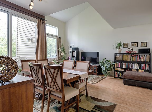 3rd image of 2959 Waters Edge Cir #2959