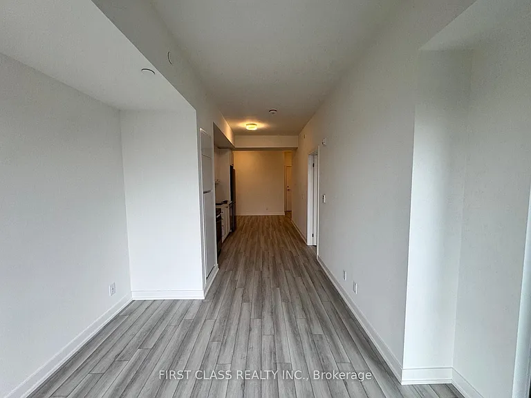51 Clarington Blvd — Photo 11