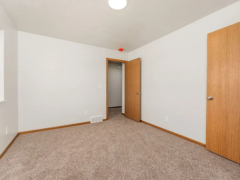 Sundance Ridge / High Noon Place — Photo 6