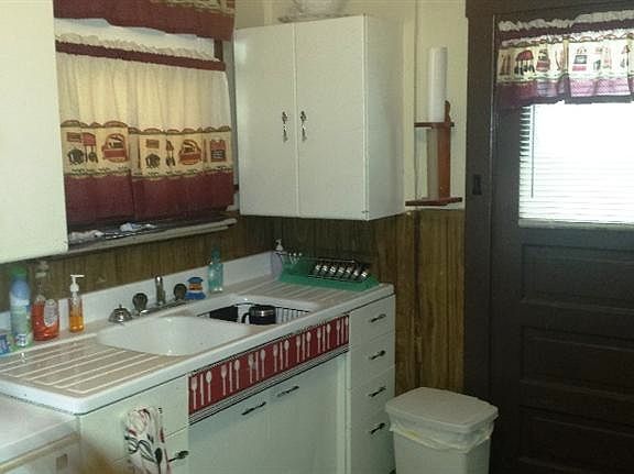 4th image of 5912 E Woodmont Ave