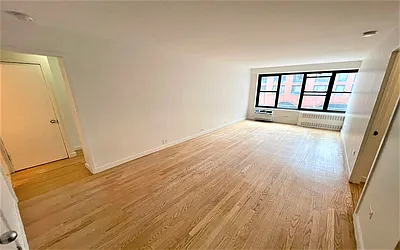 Rented by Manhattan Realty Group