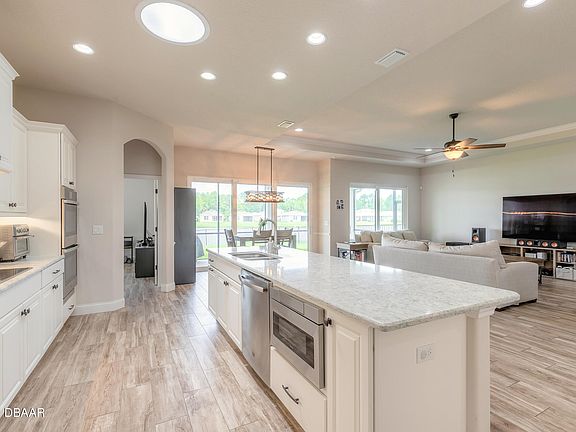 5th image of 244 Venetian Palms Blvd