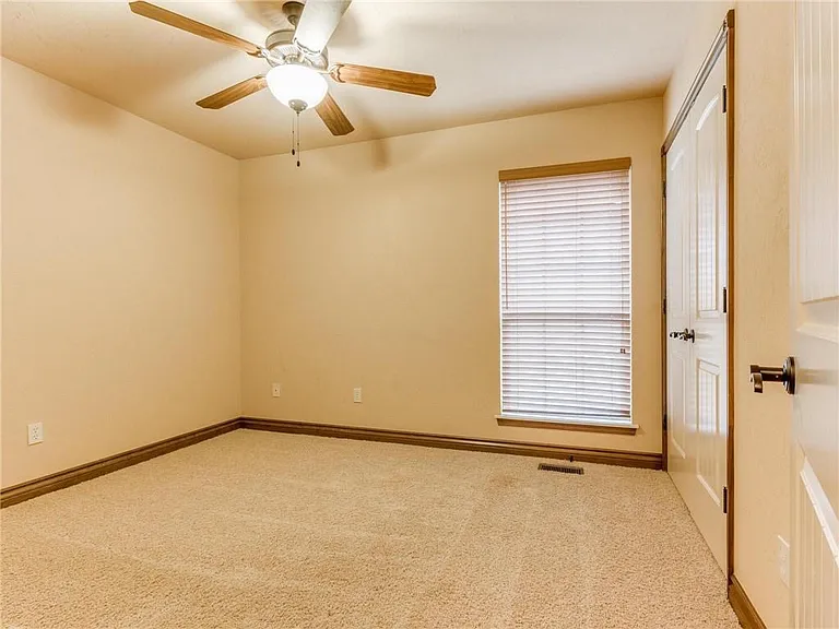 4908 Arbuckle Dr — Photo 32