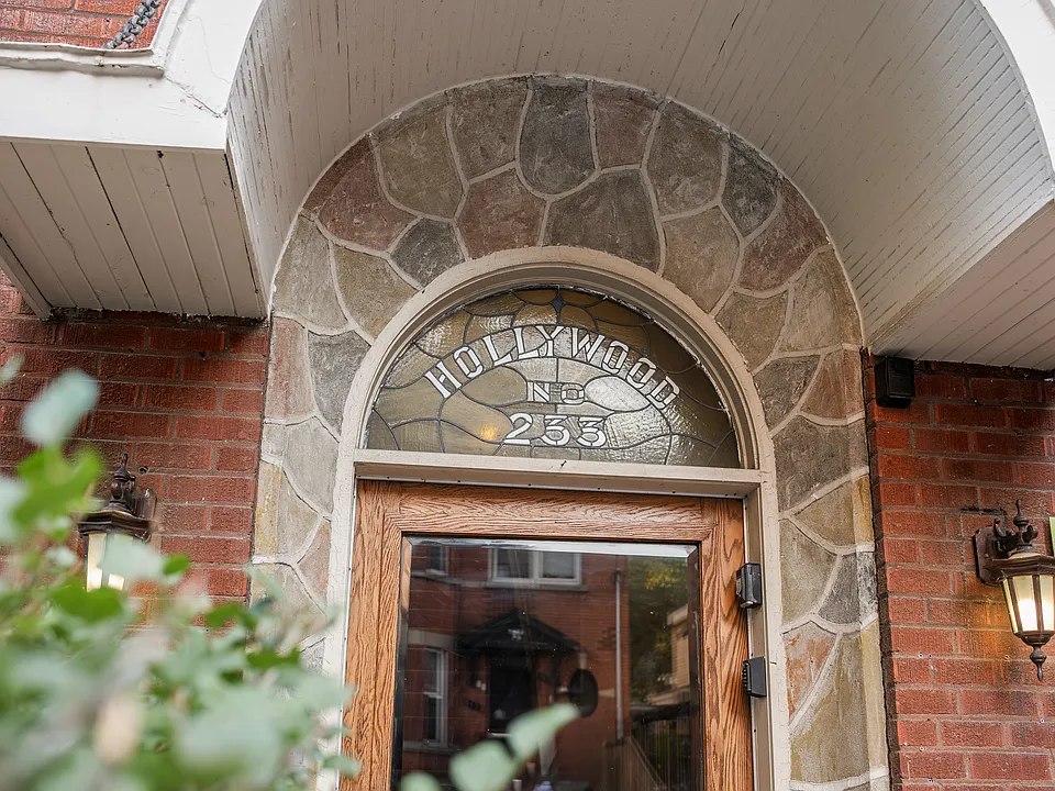 233 Nepean St #5
