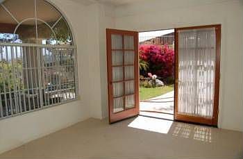 4th image of 1128 Pasadero Dr