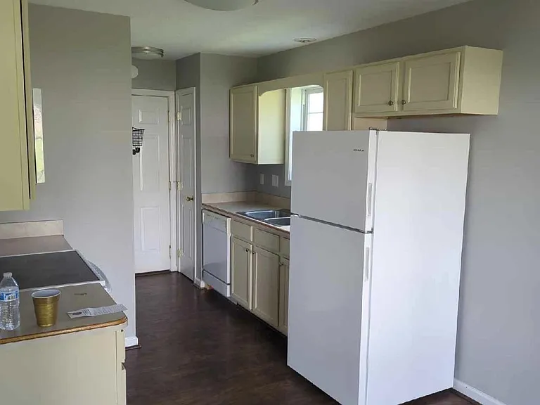 334 Dinali Dr — Photo 5