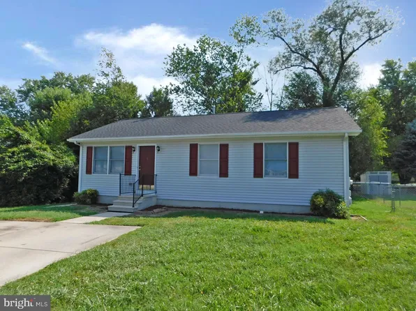 76 Harkins Dr, Smyrna, DE 19977