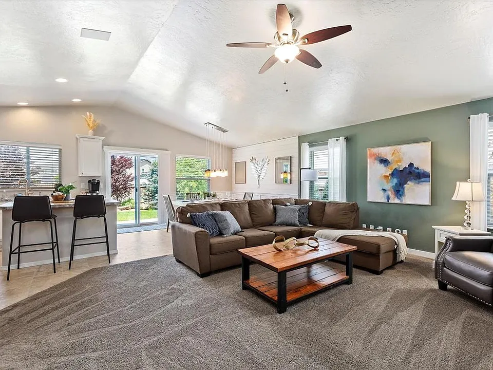 13606 Cocoa Beach St