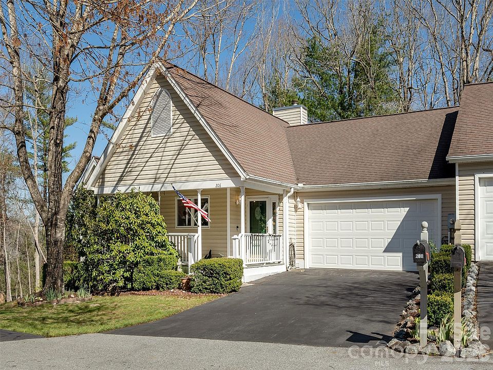 1st image of 206 Black Oak Ln