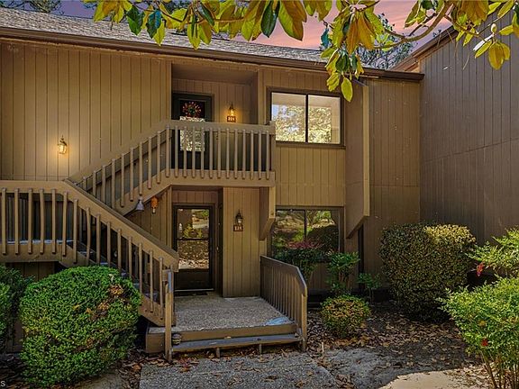 5th image of 250 Sugar Gum Ln #224