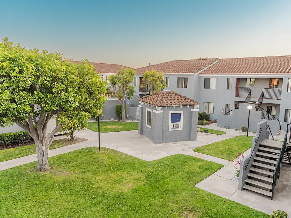 Citrus Court Apartments