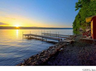 128 Twisting Ln, Skaneateles, NY 13152