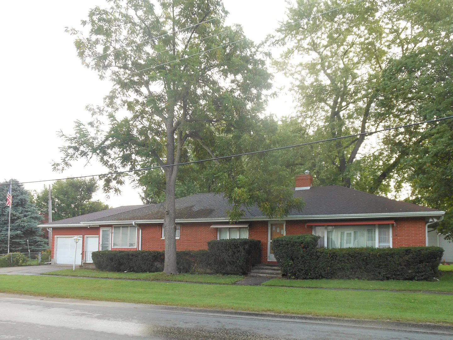 205 S 5th St photo 1