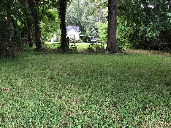 2nd image of 205 5th St