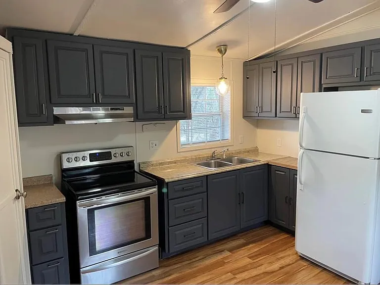 23081 Nameless Rd #B — Photo 4