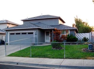 459 Saint Clair Way, Eagle Pt, OR 97524