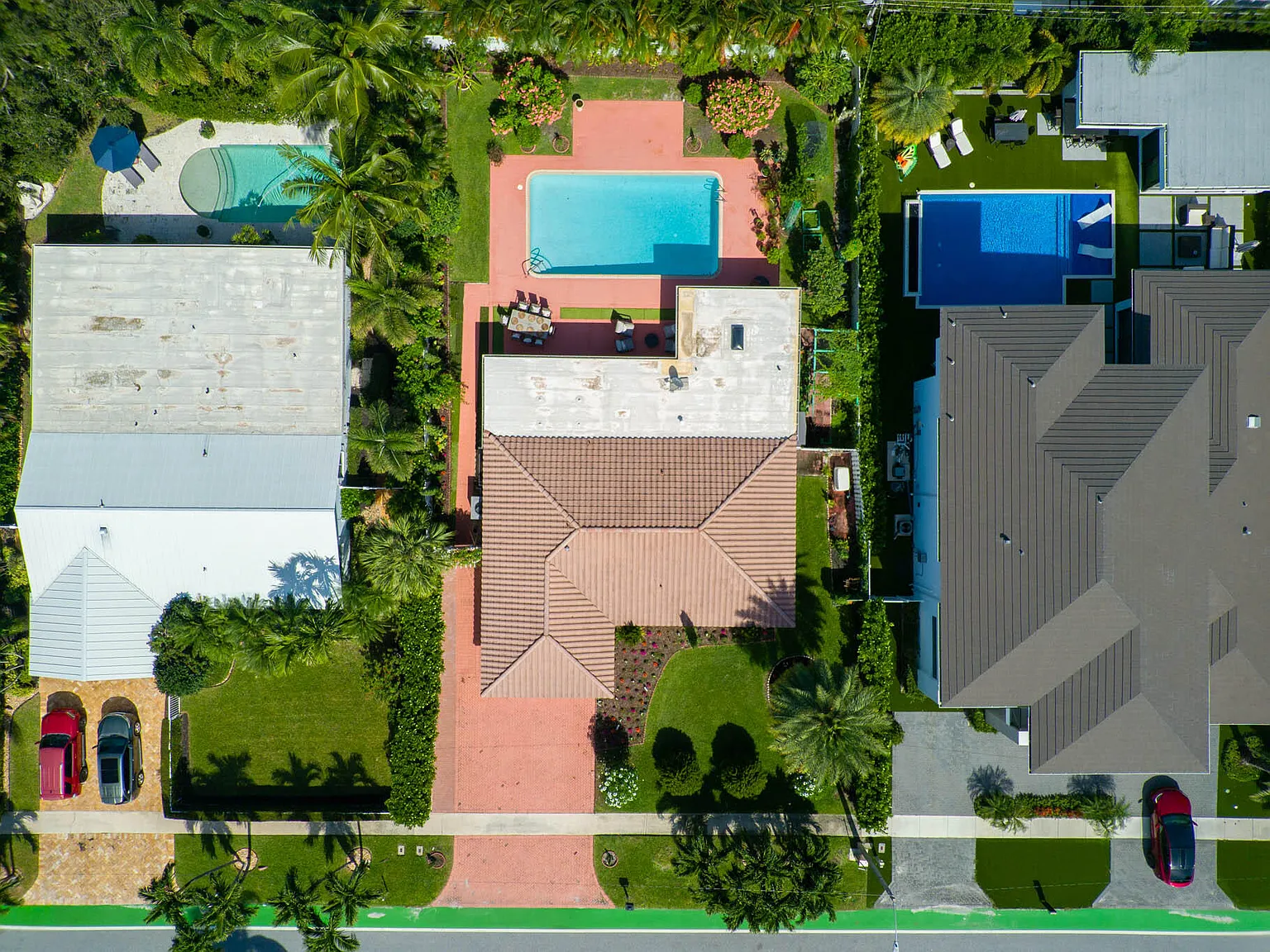 3 bed, 3.0 bath, 1992 sqft, $6,500 — Photo 4
