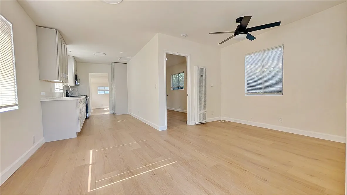 1 bed, 600 sqft, $2,400 — Photo 2