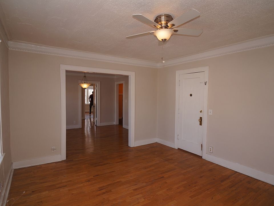 1st image of 4311 Mercier St