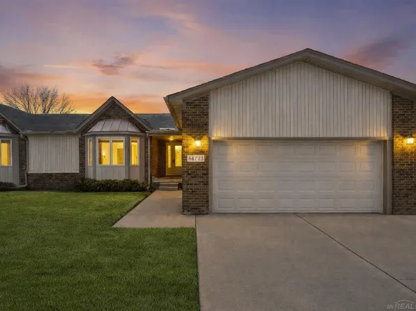 46753 Scotch Pine Ln #21, Macomb, MI 48042