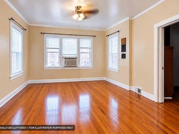 3rd image of 1533 N Waller Ave