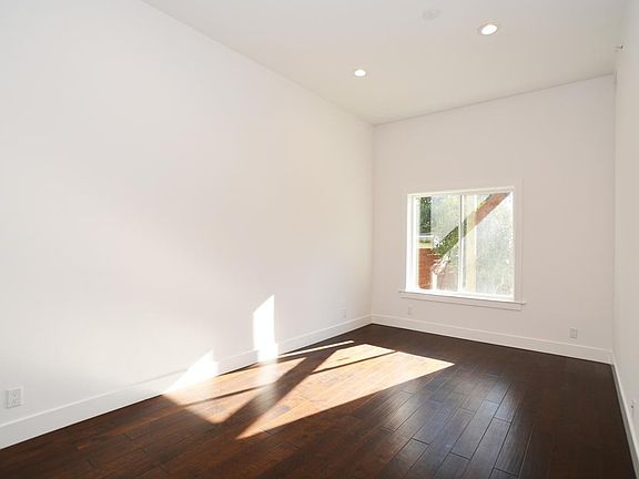 2nd image of 3769 Cesar Chavez #C