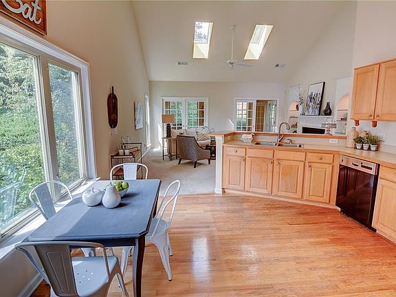 3rd image of 4775 Avocet Dr