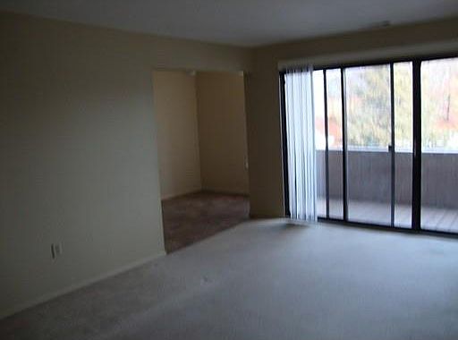 1st image of 14 Shrewsbury Green Dr Unit I