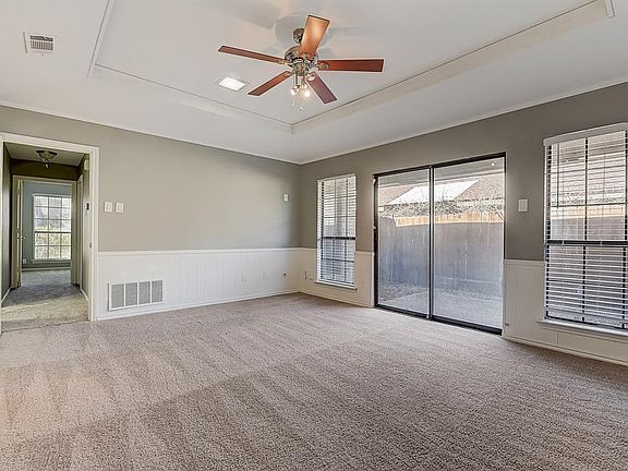 5th image of 5120 Leafy Ln