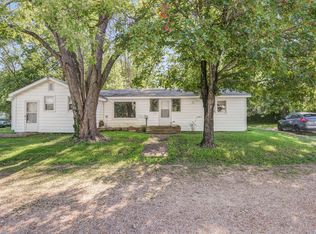 1230 Ozark St, Houston, MO 65483