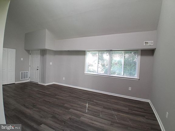 5th image of 1004 Crimson Tree Way #24A
