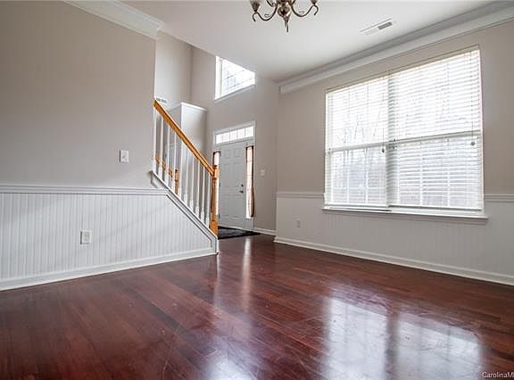 5th image of 4825 Eagle Creek Dr