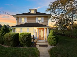 39 David Whites Ln, Southampton, NY 11968
