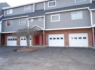 37 Woodley Ct, Meriden, CT 06450