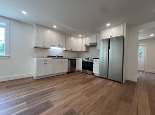 61 Old Amherst Rd #3, Sunderland, MA 01375